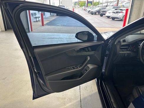 Used 2020 Audi A4 2.0T Premium w/ Convenience Package FWD image 7