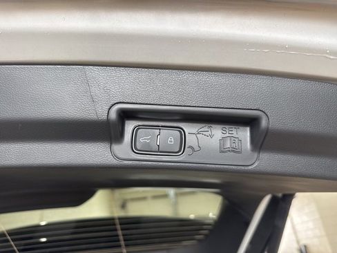 New 2026 Ford Explorer ST-Line w/ ST-Line Street Pack image 13