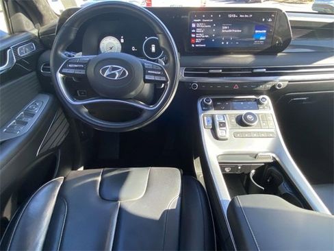 Used 2023 Hyundai Palisade Calligraphy image 9
