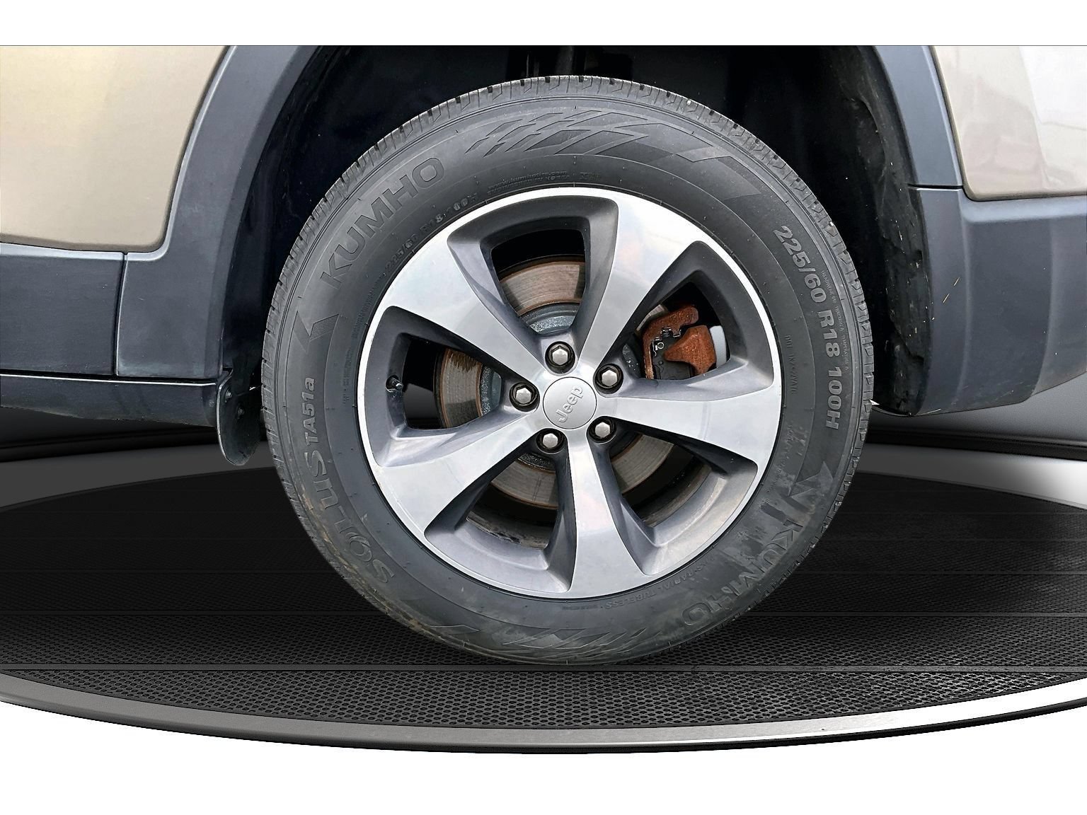 Used 2019 Jeep Cherokee Limited AWD/4WD image 40
