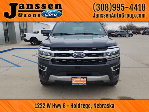 Used 2024 Ford Expedition Max Limited image 3