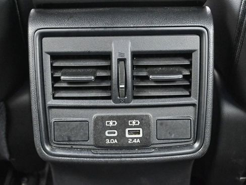 Certified 2025 Subaru Forester Premium AWD/4WD image 21