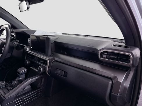 Certified 2025 Toyota 4Runner SR5 image 19