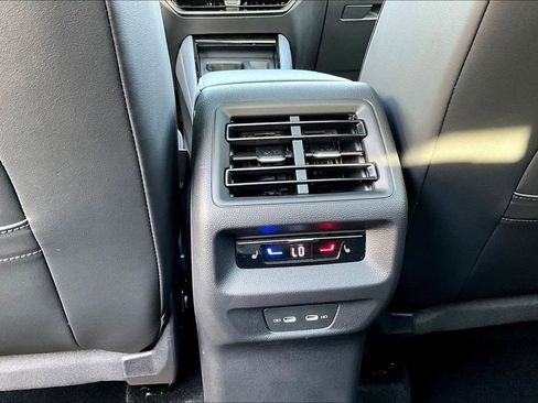 New 2026 Volkswagen Tiguan SEL R-Line image 9