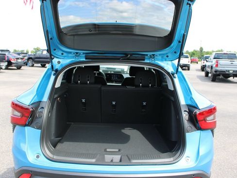 New 2026 Chevrolet Trax LS w/ LS Convenience Package FWD image 17