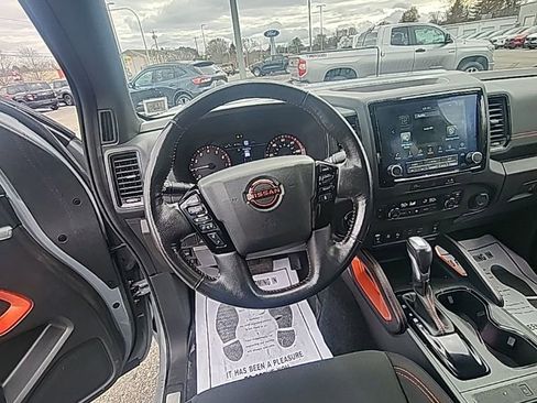 Used 2023 Nissan Frontier PRO-4X w/ Pro Convenience Package image 2