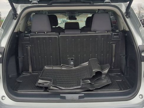 Certified 2024 Toyota Highlander LE image 16