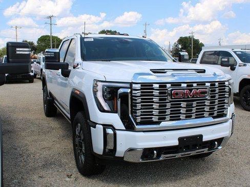 New 2025 GMC Sierra 2500 Denali w/ Technology Package image 7
