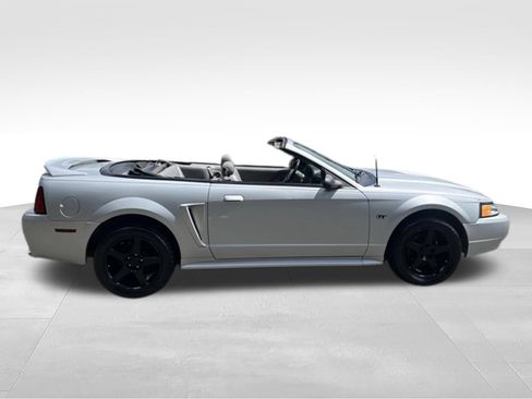 Used 2000 Ford Mustang GT RWD image 6