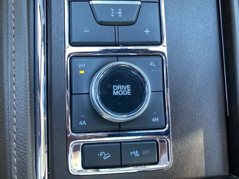 Used 2023 Ford Expedition King Ranch image 28