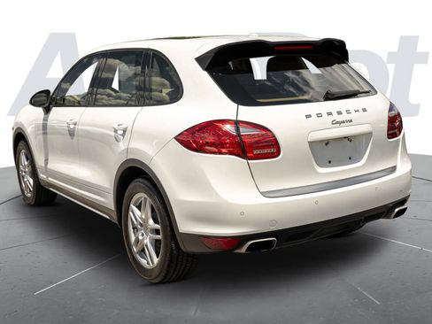 Used 2013 Porsche Cayenne AWD/4WD image 2