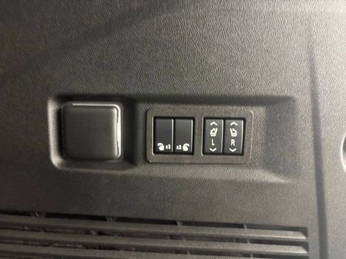 Certified 2024 Chevrolet Tahoe Z71 w/ Luxury Package image 41