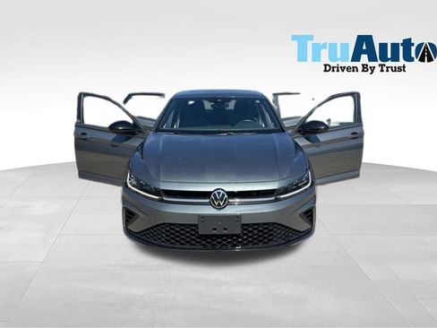 Used 2025 Volkswagen Jetta Sport FWD image 10