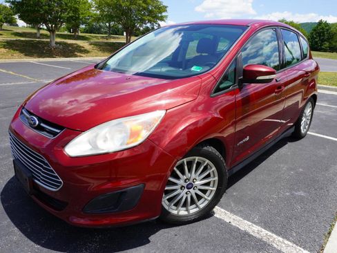Used 2015 Ford C-MAX SE w/ Equipment Group 201A FWD image 8
