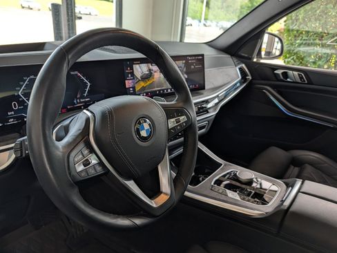 Certified 2024 BMW X5 xDrive40i w/ Premium Package AWD/4WD image 19