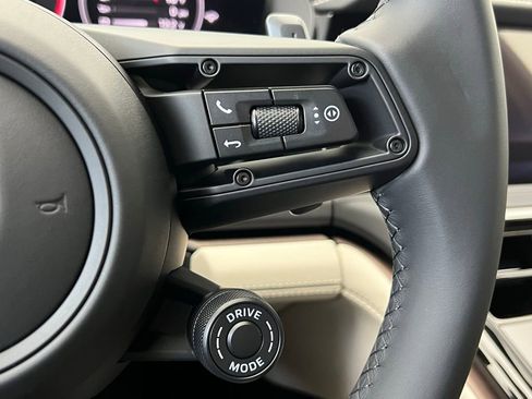 New 2026 Porsche Panamera 4 image 8