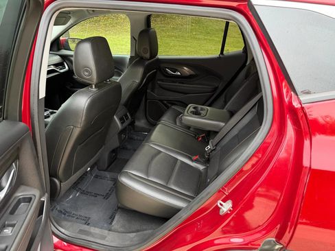 Used 2020 GMC Terrain SLT image 23