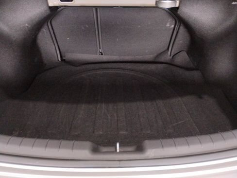 Used 2020 Hyundai Elantra Limited FWD image 8