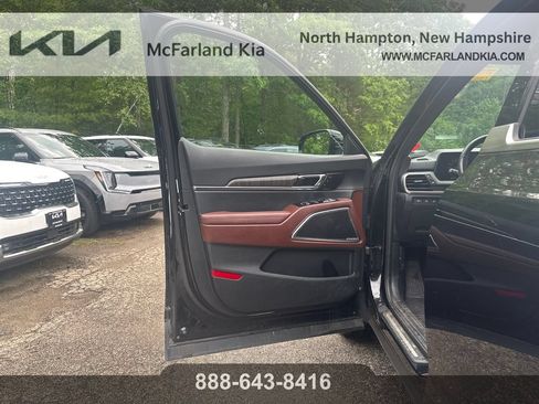 Used 2024 Kia Telluride SX Prestige AWD/4WD image 11
