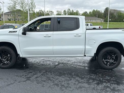 New 2026 Chevrolet Silverado 1500 RST w/ Dark Appearance Package AWD/4WD image 4