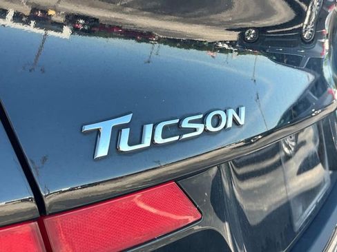 Used 2021 Hyundai Tucson SE AWD/4WD image 12