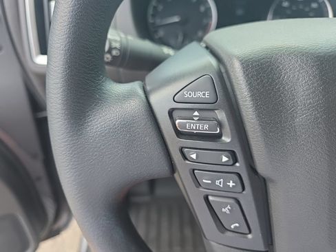 Used 2025 Nissan Frontier SV RWD image 21