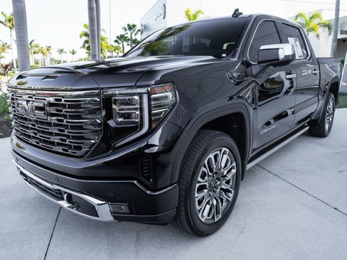 Used 2026 GMC Sierra 1500 Denali Ultimate AWD/4WD image 5
