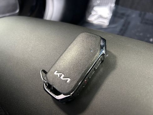 Used 2024 Kia EV6 Light image 33