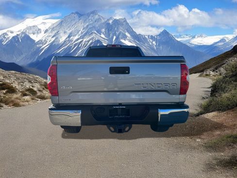 Used 2015 Toyota Tundra SR5 image 4