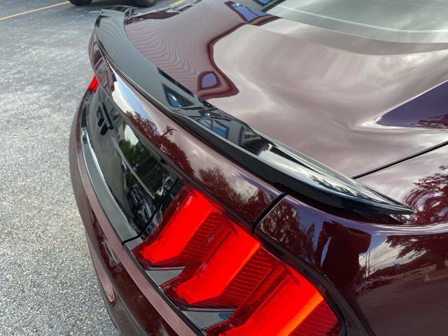 Used 2018 Ford Mustang GT Premium w/ Black Accent Package RWD image 15