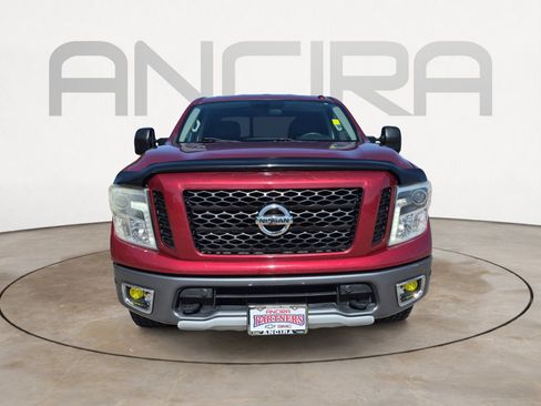 Used 2017 Nissan Titan PRO-4X AWD/4WD image 4