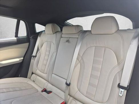 Used 2022 BMW X6 xDrive40i w/ M Sport Package AWD/4WD image 17