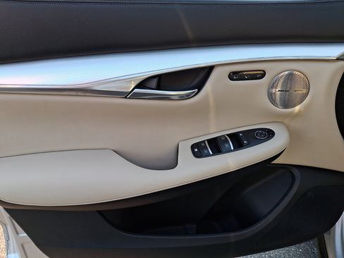 Used 2019 INFINITI QX50 Essential w/ Premium Heat Package AWD/4WD image 13