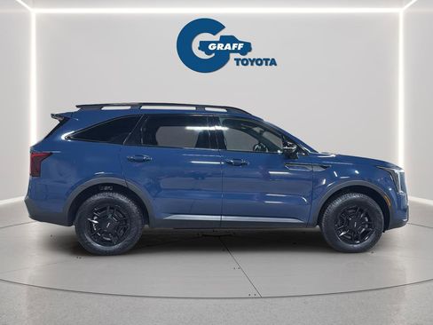 Used 2024 Kia Sorento SX Prestige image 9