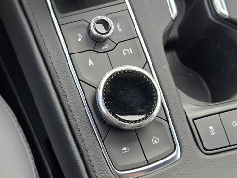 Used 2025 Cadillac XT4 Sport image 23