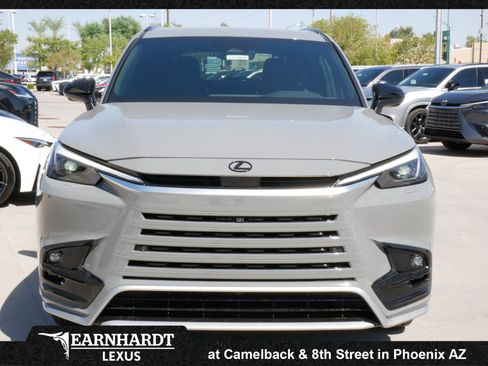 New 2026 Lexus TX 500h AWD image 11