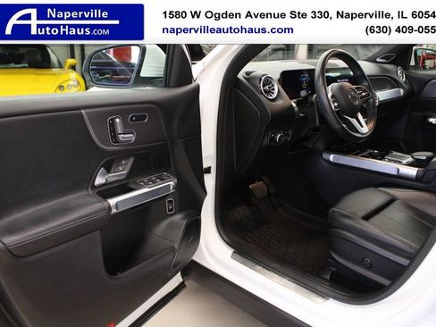 Used 2021 Mercedes-Benz GLB 250 4MATIC image 1