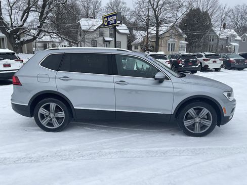 Used 2021 Volkswagen Tiguan SEL image 6