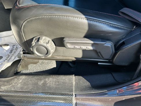 Used 2022 Jeep Wrangler Unlimited Rubicon w/ Xtreme Recon 35" Tire Package image 25