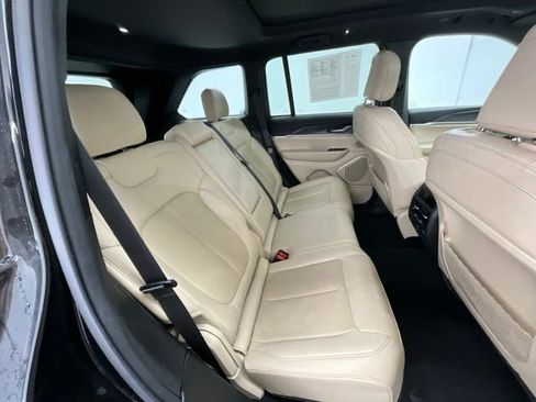 Used 2022 Jeep Grand Cherokee Limited 4xe AWD/4WD image 16