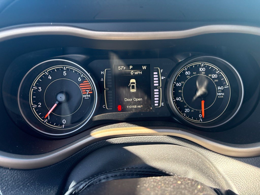 Used 2018 Jeep Cherokee Latitude FWD image 10
