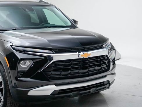 Used 2024 Chevrolet TrailBlazer LT w/ Convenience Package image 16