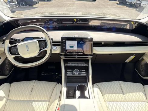 New 2026 Lincoln Nautilus Black Label w/ Jet Appearance Package AWD/4WD image 16