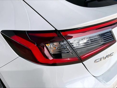 Certified 2025 Honda Civic Sport Touring image 28