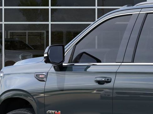 New 2026 GMC Yukon XL AT4 Ultimate AWD/4WD image 12