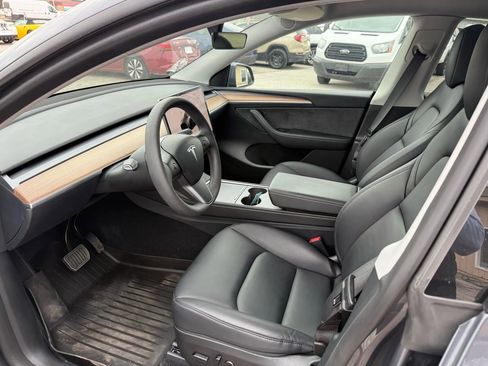 Used 2023 Tesla Model Y Long Range image 4