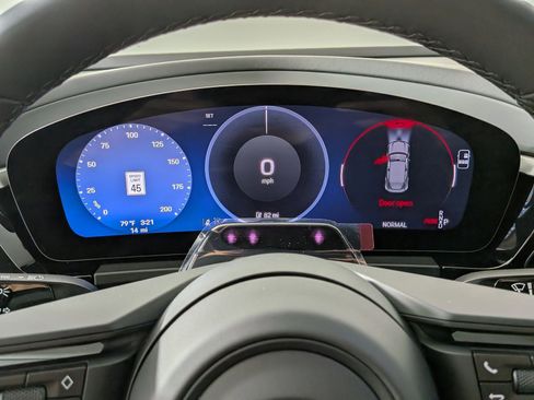 New 2026 Porsche Macan 4S Electric AWD/4WD image 16