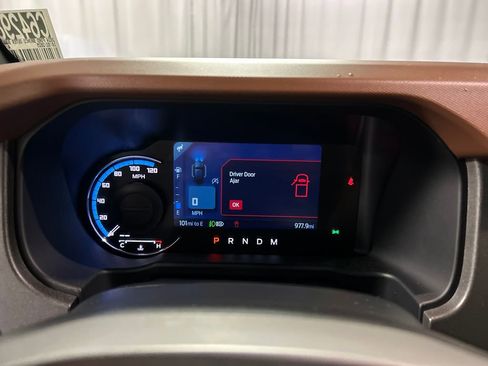 Used 2024 Ford Bronco Outer Banks image 16