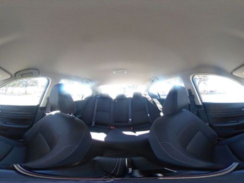 Used 2025 Nissan Altima 2.5 SV image 36