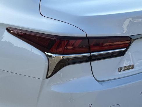 Used 2019 Lexus LS 500 F Sport w/ Accessory Package (Z1) AWD/4WD image 10
